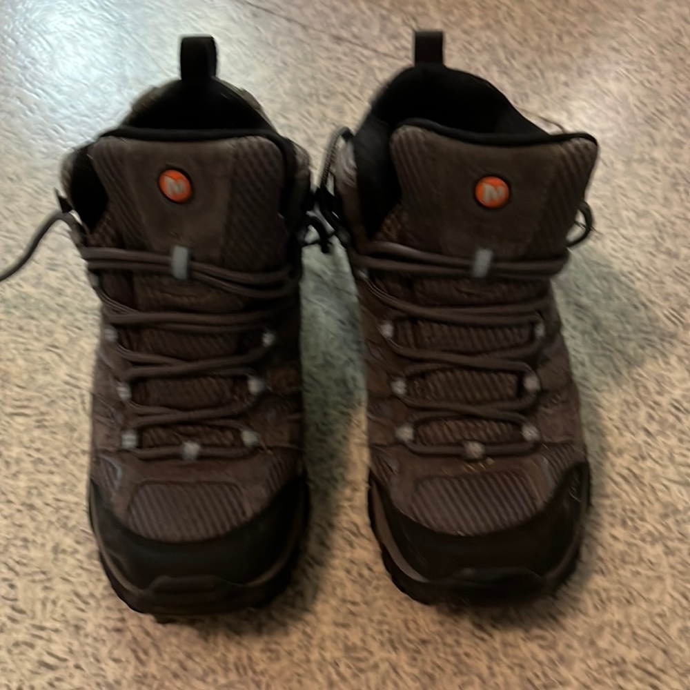 Woman’s boots